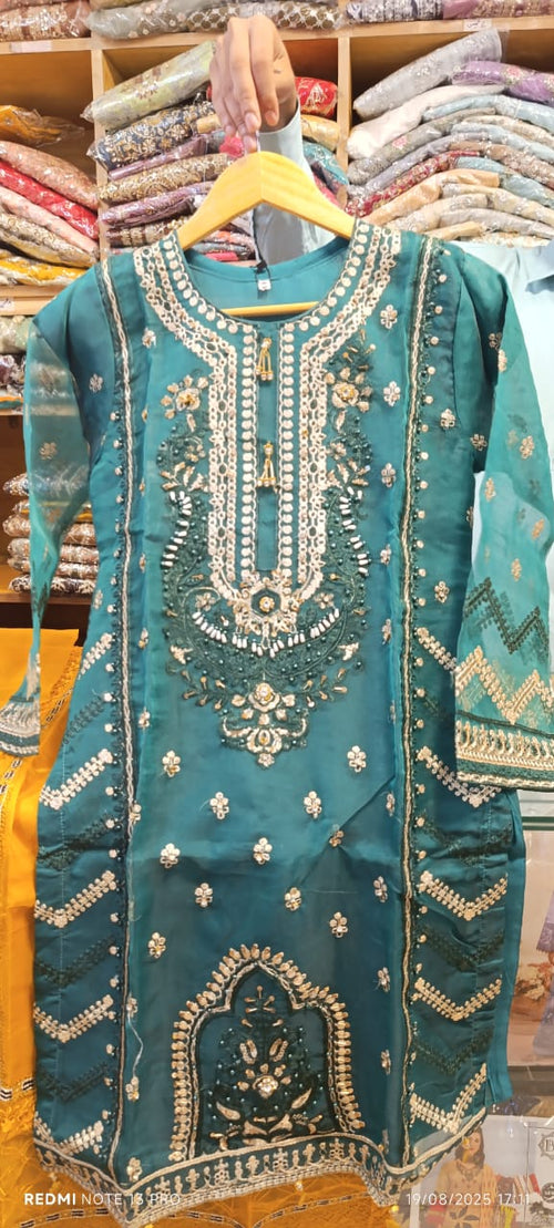 Fancy Shirt Capry 3pc Suit